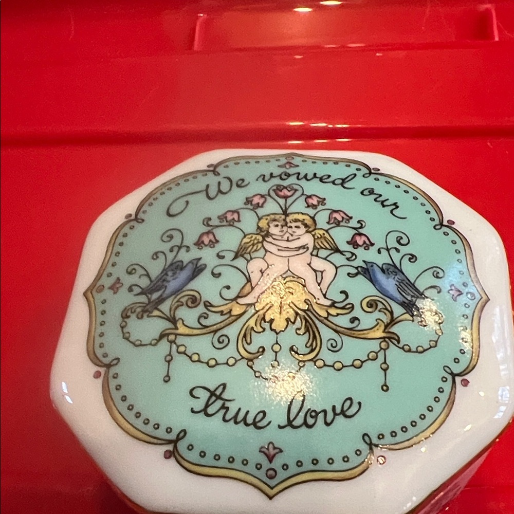 Music box porcelain, Japan